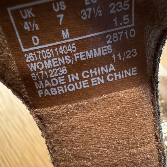 Clarks Collection April Cove Sandal in Bronze Metalic - Picture 12 of 12